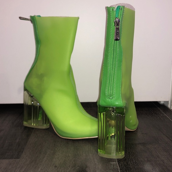 Shoes - Picture 2 of 2